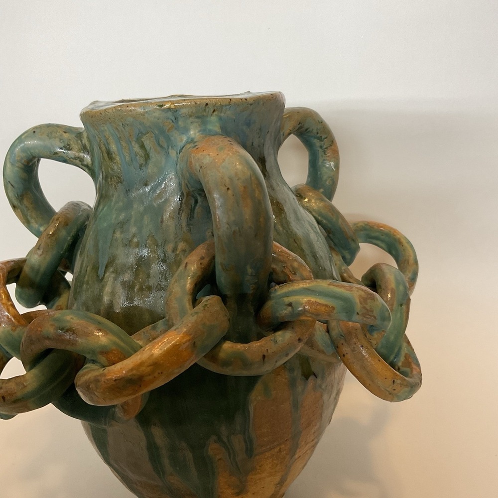 Large Vintage Handmade Asian Tan Green Light Salt Glaze Pottery Chain Wrap Vase - Picture 10 of 15
